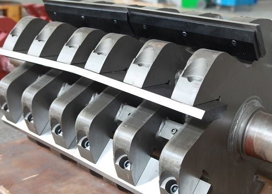 1200KG H Máy nghiền nhựa thải mạnh mẽ