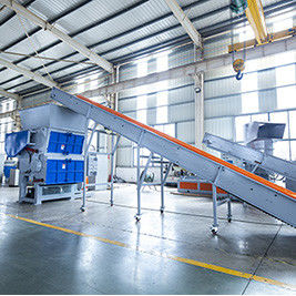Máy hủy tài liệu trục đơn đa năng để tái chế nhựa nhanh hơn