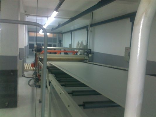 ISO 1220MM Máy đùn máy sản xuất WPC composite nhà bếp