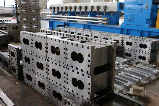 Dây chuyền ghép nhựa trục vít đôi bằng nhựa PA PC Engineering