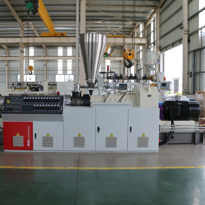 Dây chuyền đùn tấm sàn SPC